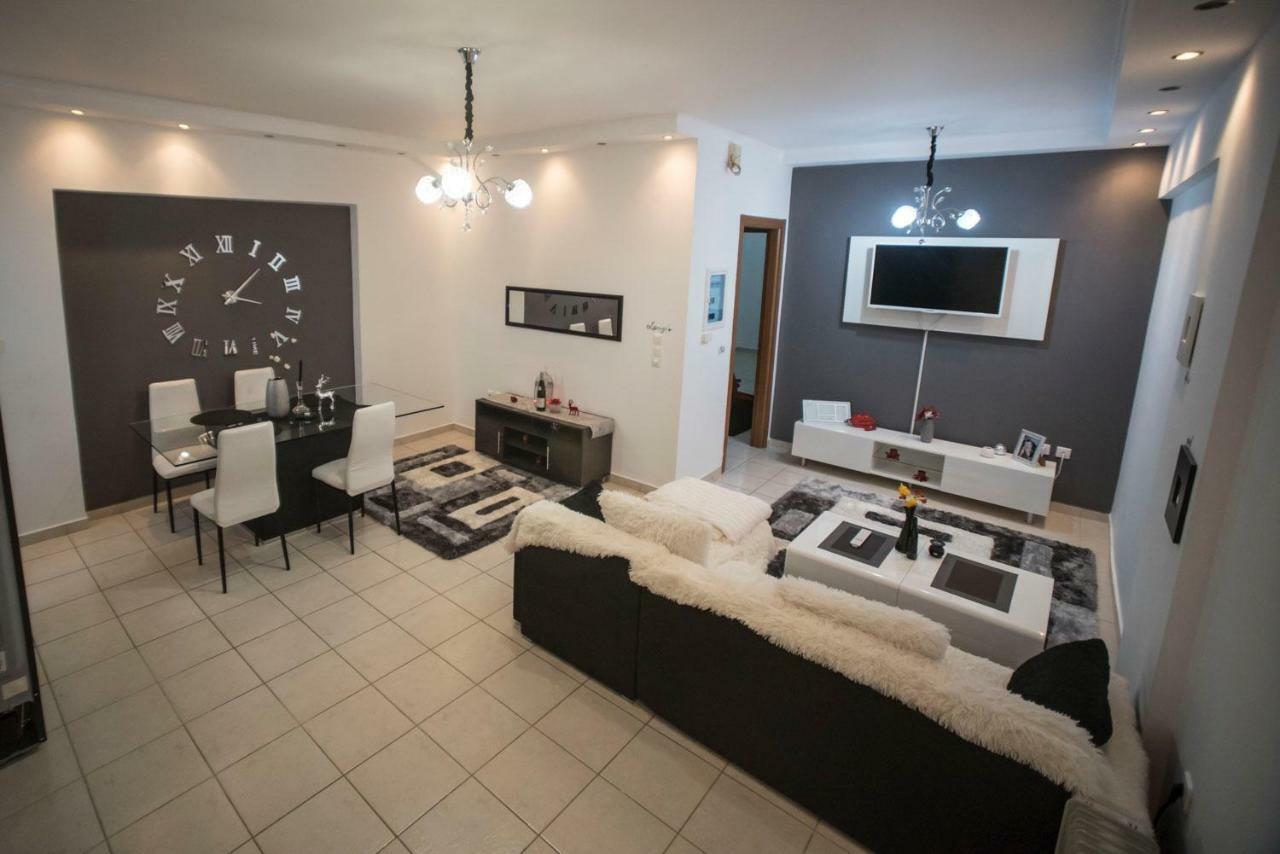 Cristal Apartment Corinth Eksteriør bilde
