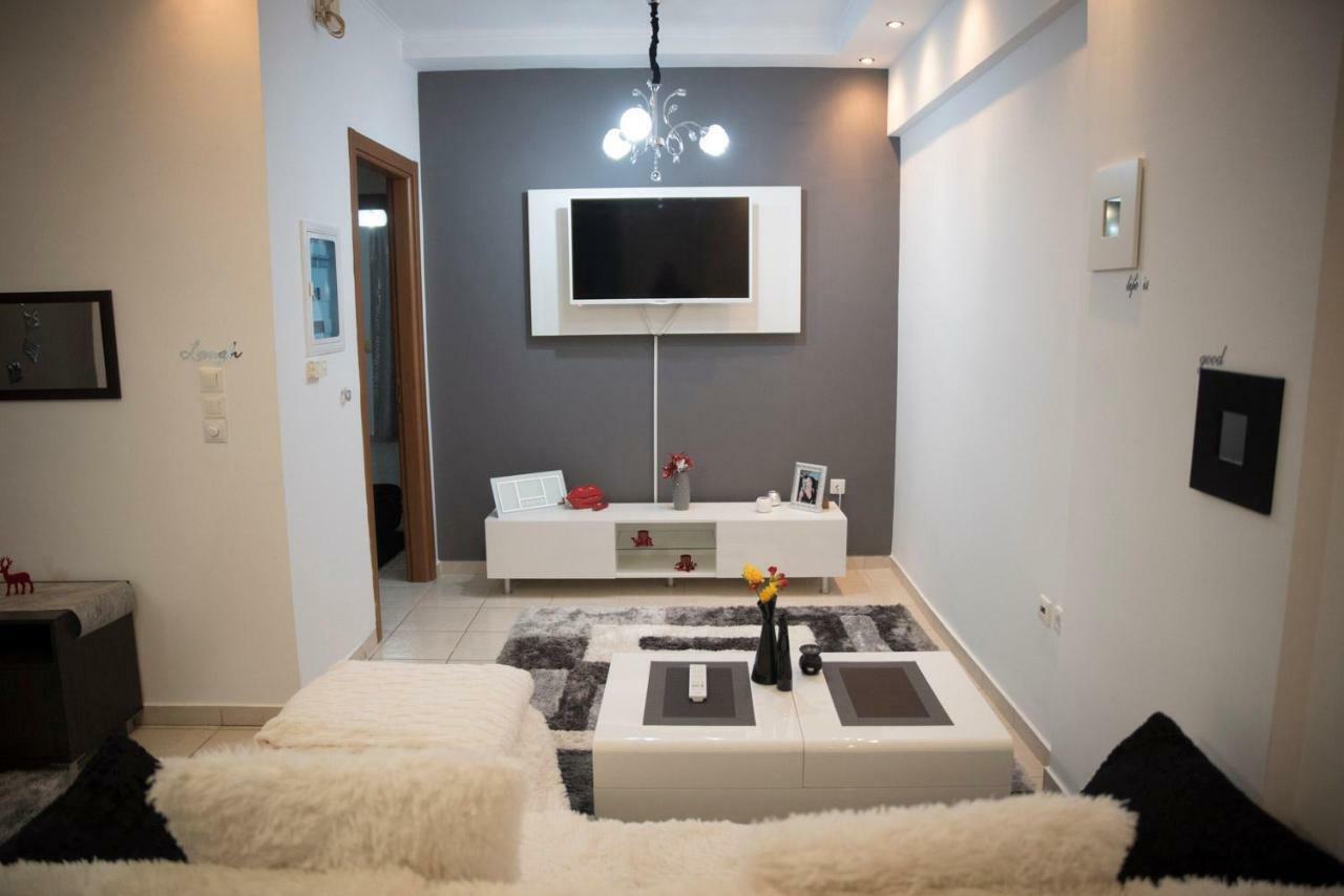 Cristal Apartment Corinth Eksteriør bilde